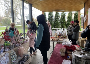 Kiermasz Wielkanocny przy tężni w Dębowcu 