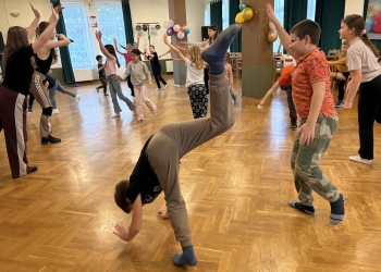 Acro