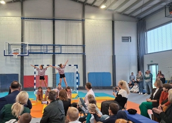 Otwarcie sali sportowej w Iskrzyczynie (41)