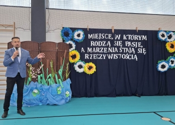 Otwarcie sali sportowej w Iskrzyczynie (46)