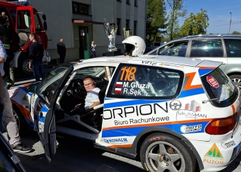 Otwarcie sali sportowej w Iskrzyczynie (60)