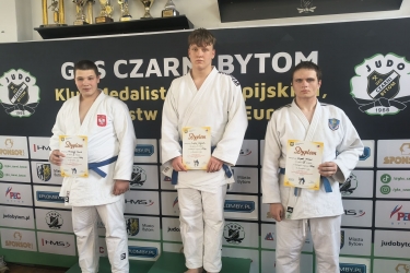 Stowarzyszenie Sportowe Dąb Dębowiec - kolejne sukcesy naszej młodzieży